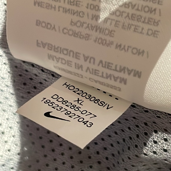 Nike Girls Light Grey Cargo Track Jogger Pants In Size Youth XL - Picture 15 of 15